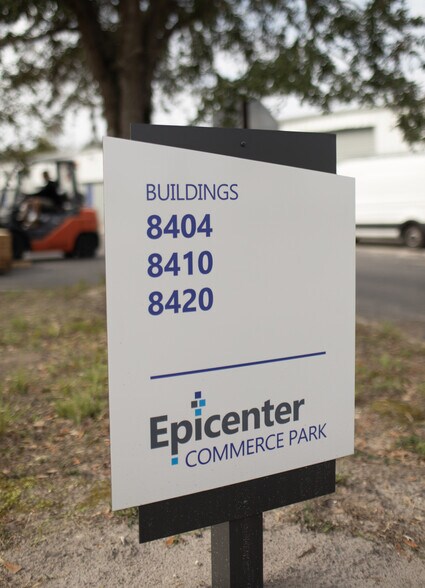 More Photos Of 8420 Epicenter Blvd, Lakeland Unknown For Lease