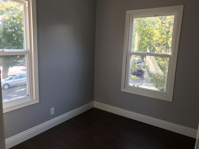 More Photos Of 610-650 E Santa Clara St, San Jose Medical For Lease