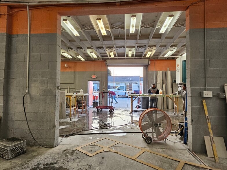 More Photos Of 1401 S Alameda St, Compton Warehouse For Sale