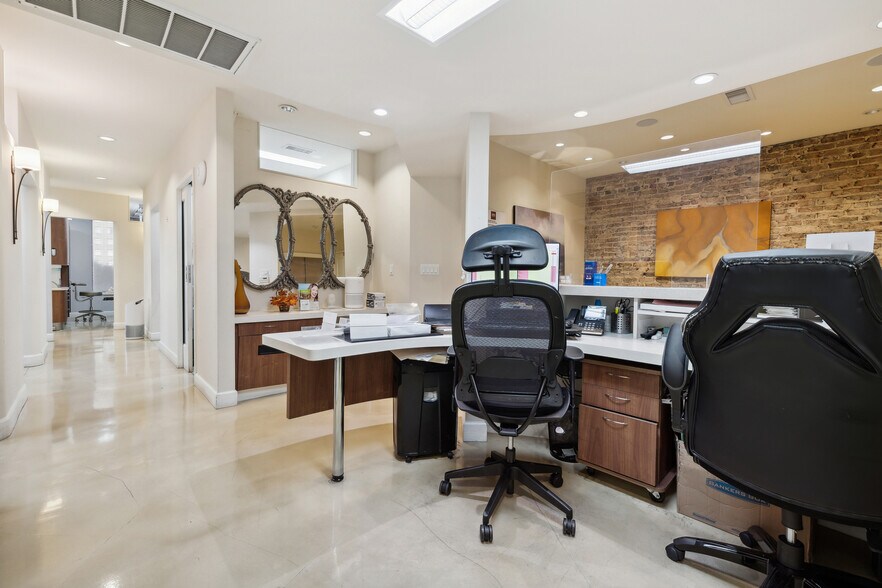 More Photos Of 250-260 Stockton St, San Francisco Office For Lease