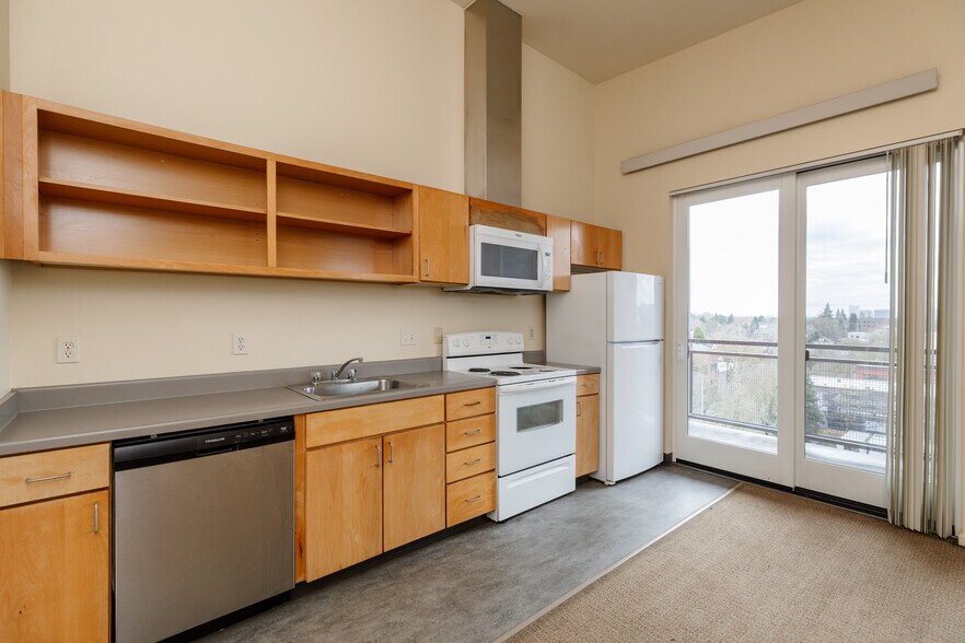 More Photos Of 375 NE Shaver St, Portland Apartments For Sale