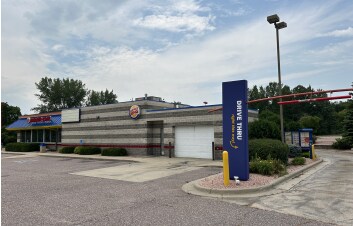 More Photos Of 1922 S Broadway St, New Ulm Fast Food For Sale