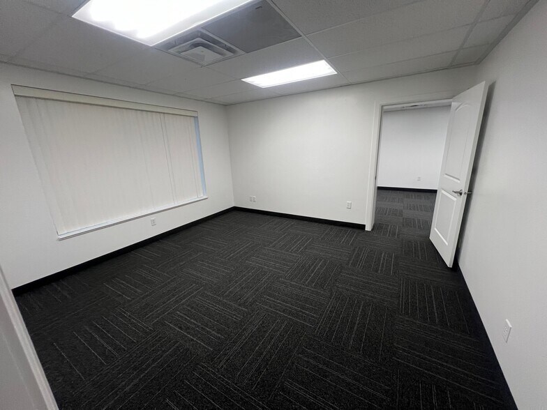 More Photos Of 1693 W American Way, Payson Warehouse For Lease