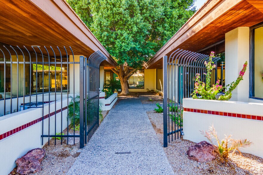 More Photos Of 14435 N 7th St, Phoenix Medical For Sale