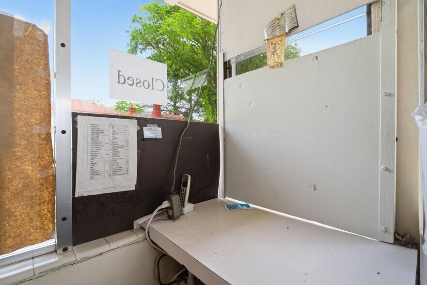 More Photos Of 415 S John St, Goldsboro Restaurant For Sale