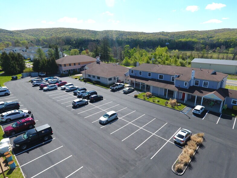More Photos Of 100 Quarry Rd, Hamburg Medical For Lease