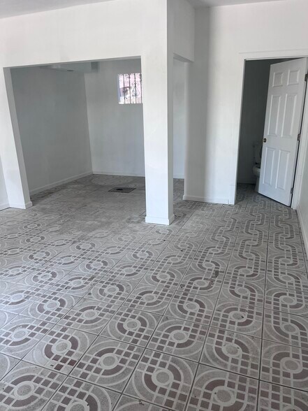 More Photos Of 911 N Wilmington Ave, Compton Storefront For Sale