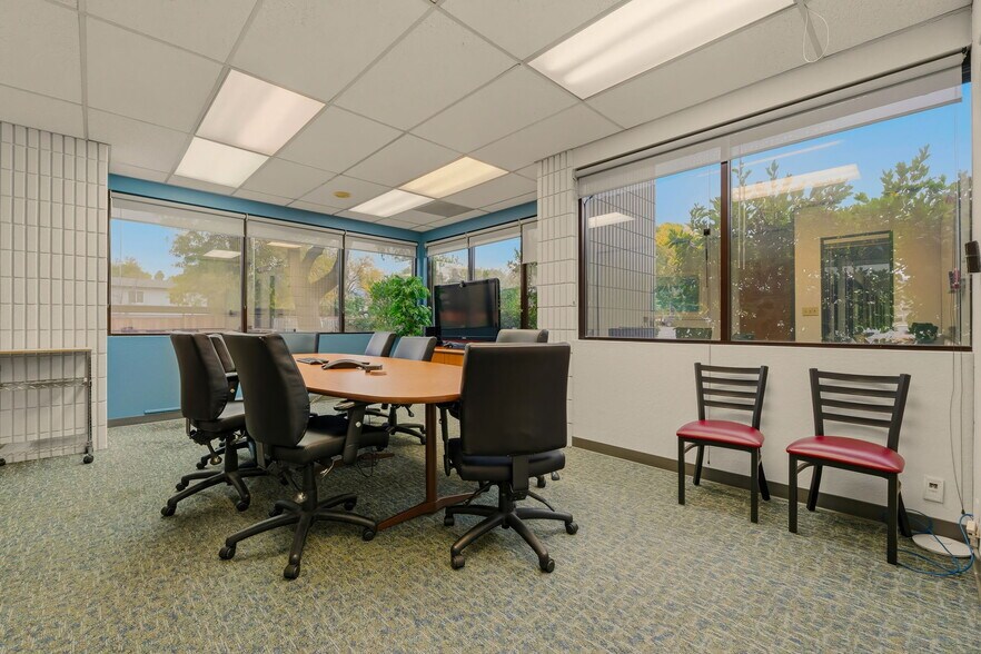 More Photos Of 992 S De Anza Blvd, San Jose Office For Lease