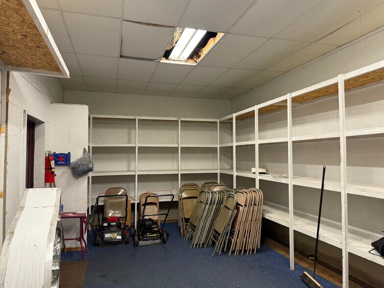 More Photos Of 224 E Rensselaer St, Bucyrus General Retail For Sale