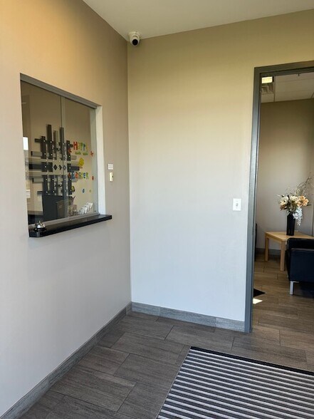 More Photos Of 18 Lancaster Pky, Lancaster Manufacturing For Sale