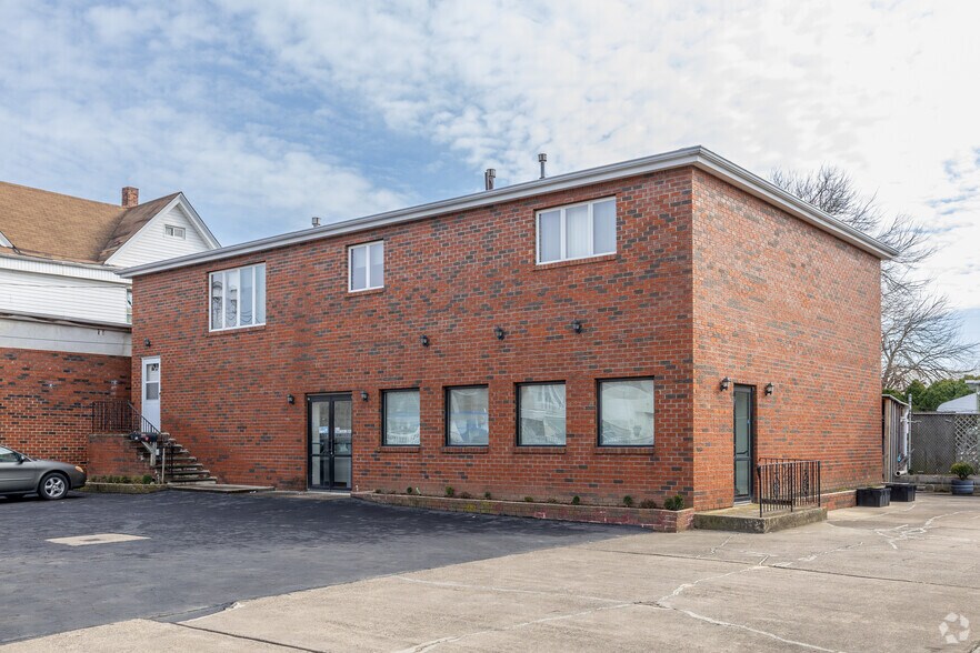 Primary Photo Of 5103 Torresdale Ave, Philadelphia Medical For Lease