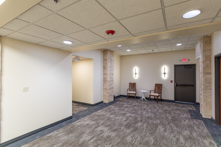 More Photos Of 21 3rd St N, Great Falls Loft Creative Space For Lease