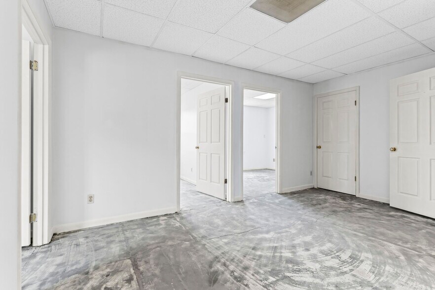 More Photos Of 45 W Dares Beach Rd, Prince Frederick Office For Lease
