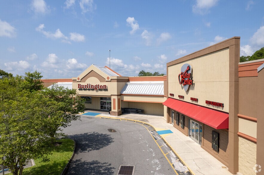 More Photos Of 6000 Lake Gray Blvd, Jacksonville Storefront For Lease