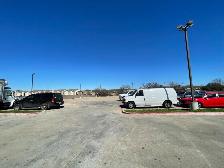 More Photos Of 730 W Spring Valley Rd, Richardson Restaurant For Sale