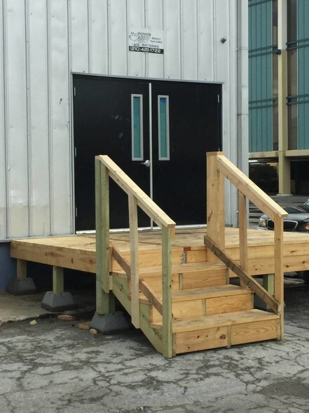 More Photos Of 8418 Broadway St, San Antonio Industrial For Sale