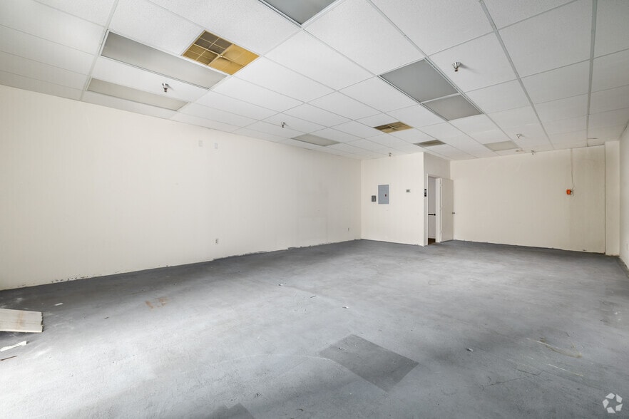 More Photos Of 4901 E Silver Springs Blvd, Ocala Unknown For Lease