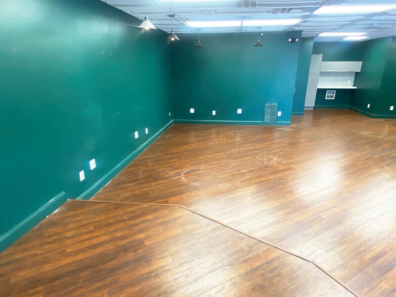More Photos Of 420-428 Boston Rd, Billerica Storefront Retail Office For Lease
