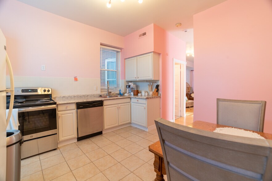 More Photos Of 1701 S 9th St, Saint Louis Multifamily For Sale