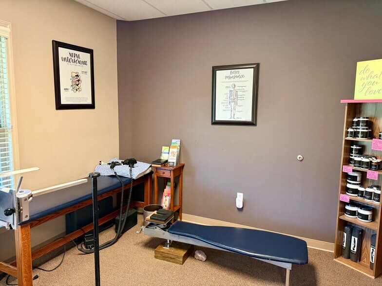 More Photos Of 1600 Commerce Park Dr, Chelsea Medical For Sale