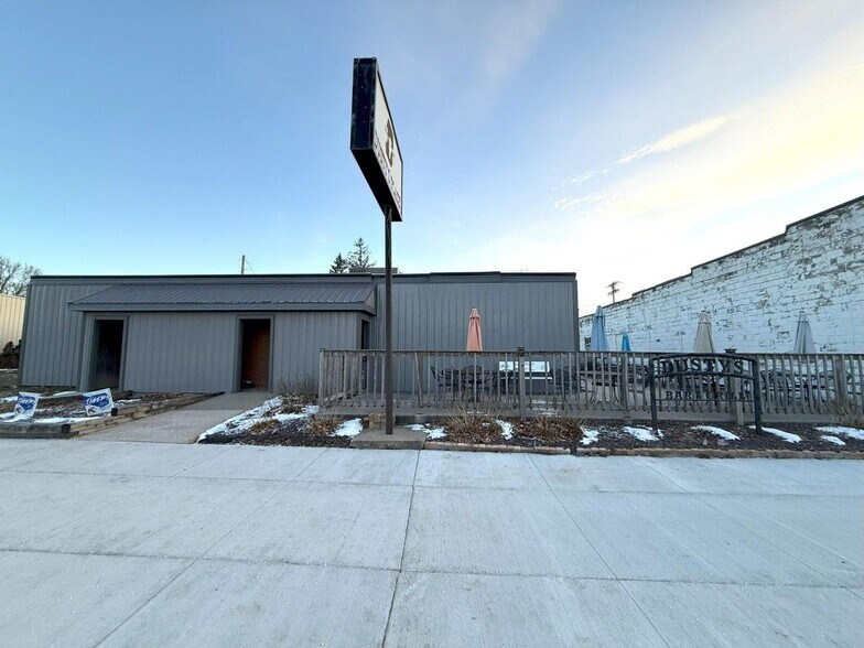 More Photos Of 402 Main St, Griswold Restaurant For Sale