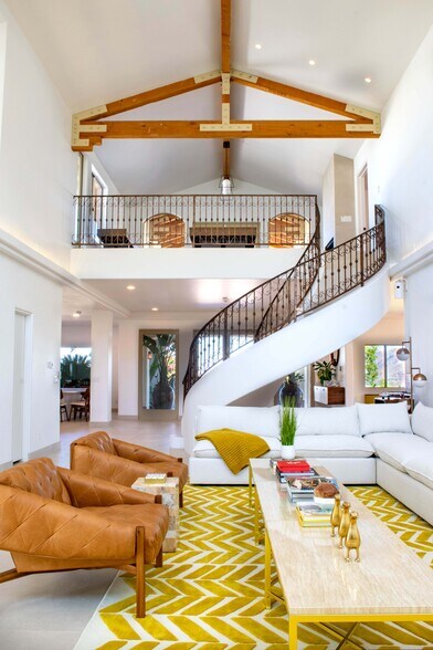 More Photos Of 71555 Jaguar Way, Palm Desert Specialty For Sale