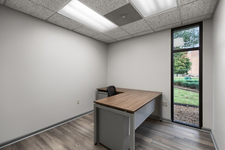 More Photos Of 725 Harvard Dr, Owensboro Coworking Space