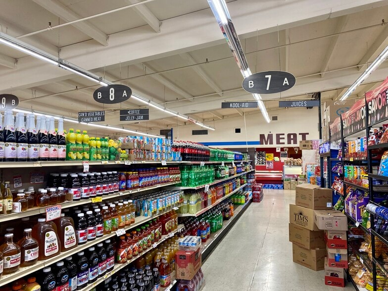 More Photos Of 400-410 El Camino Ave, Sacramento Supermarket For Sale