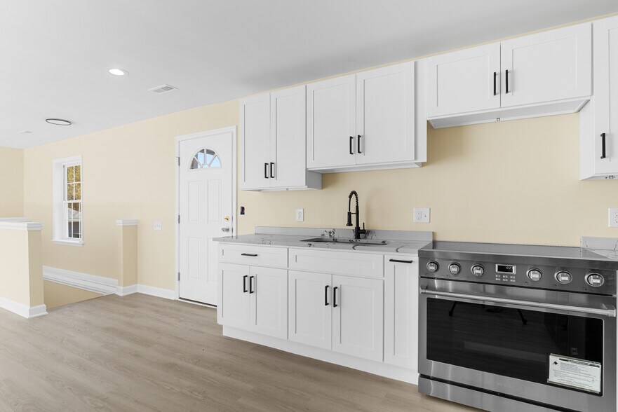 More Photos Of 1349 Yorktown Rd, Annapolis Assisted Living For Sale