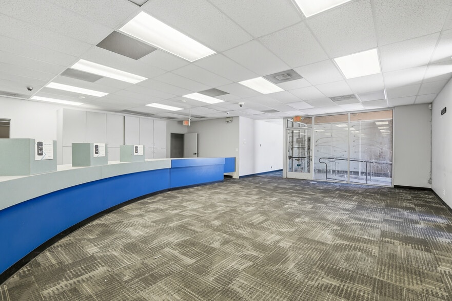 More Photos Of 6246 San Fernando Rd, Glendale Radio TVTransmission Facilities For Sale