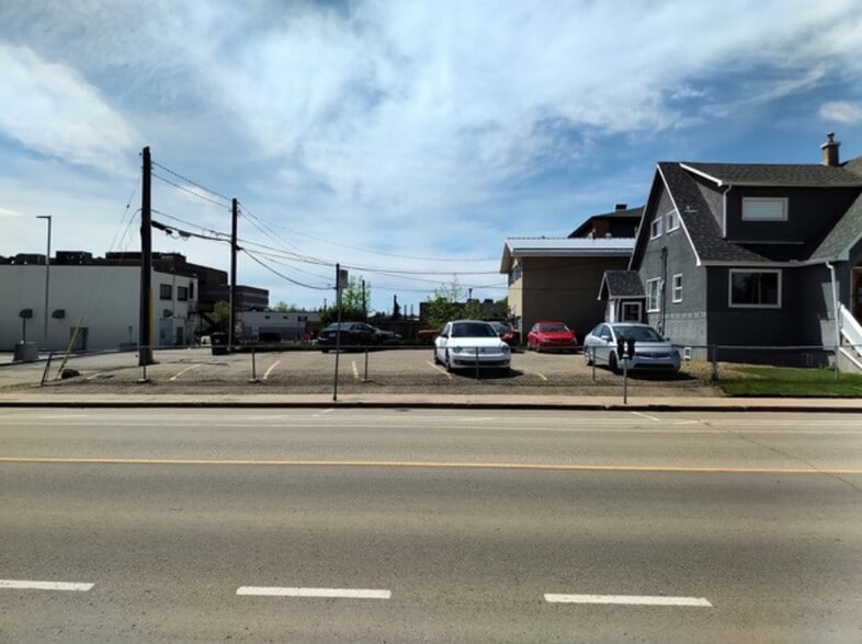 More Photos Of 5216 48 Ave, Red Deer Office Residential For Sale