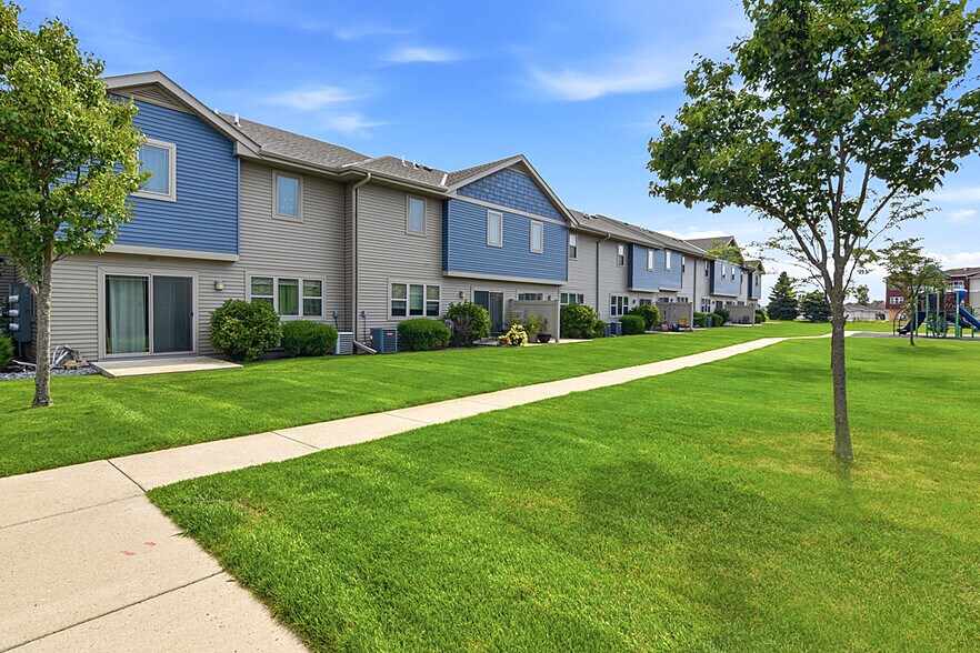 More Photos Of 725 Roberts Rd, Sartell Apartments For Sale