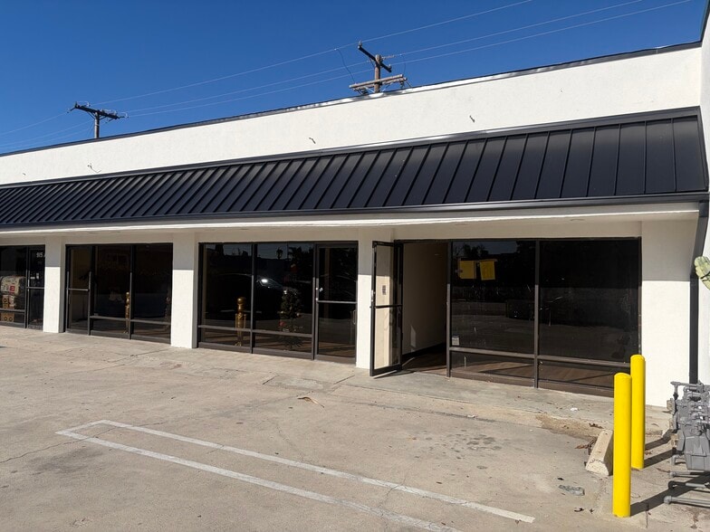 More Photos Of 915 N Maclay Ave, San Fernando Unknown For Lease