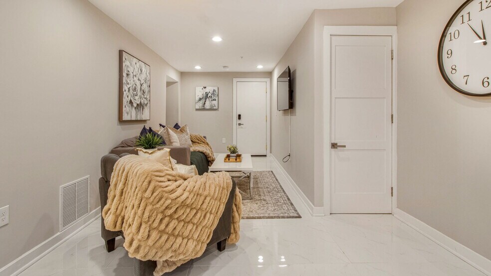 More Photos Of 1414 Pennsylvania Ave SE, Washington Apartments For Sale