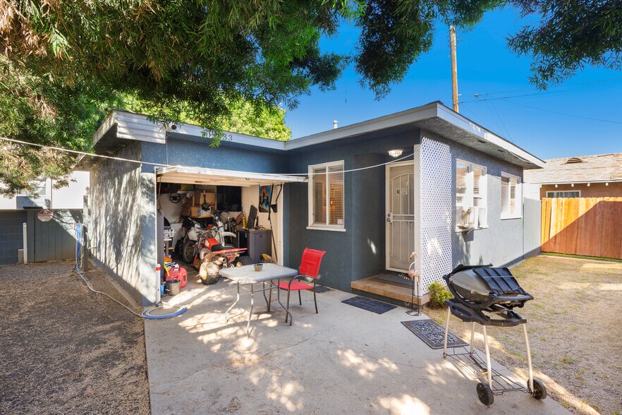 More Photos Of 9833 Walnut St, Bellflower Apartments For Sale