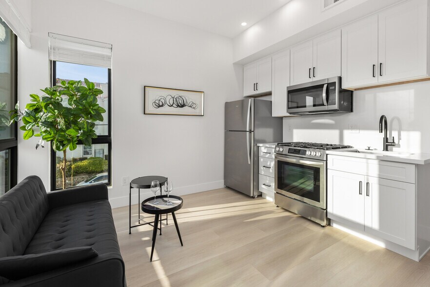 More Photos Of 5727 Lauretta St, San Diego Apartments For Sale