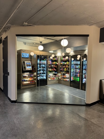 More Photos Of 2001 Killebrew Dr, Bloomington Unknown For Lease