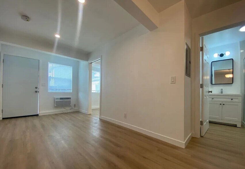 More Photos Of 1641 S New Hampshire Ave, Los Angeles Apartments For Sale