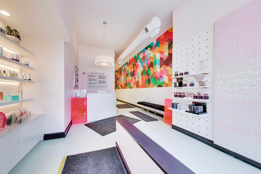 More Photos Of 2108-2110 W Roscoe St, Chicago Storefront Retail Residential For Sale