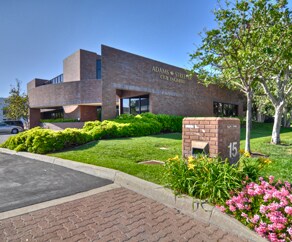 More Photos Of 15 Corporate Park, Irvine Medical For Lease