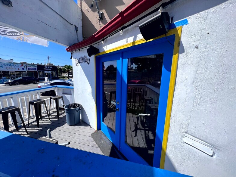 More Photos Of 1146-1148 Garnet Ave, San Diego General Retail For Lease