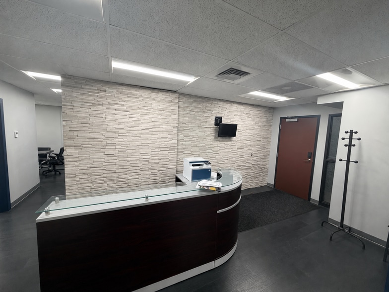 More Photos Of 215 S Wadsworth Blvd, Lakewood Medical For Sale