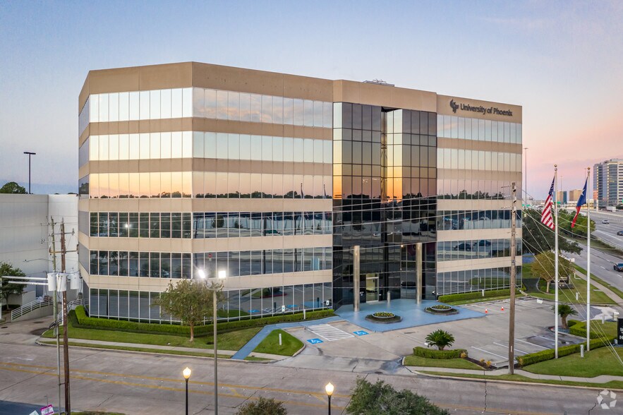 More Photos Of 11451 Katy Fwy, Houston Office For Sale