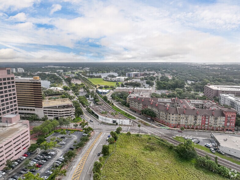 More Photos Of 1001 N Orange Ave, Orlando Coworking Space