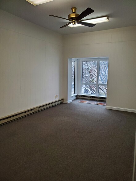 More Photos Of 78 S Courtland St, East Stroudsburg Office For Lease