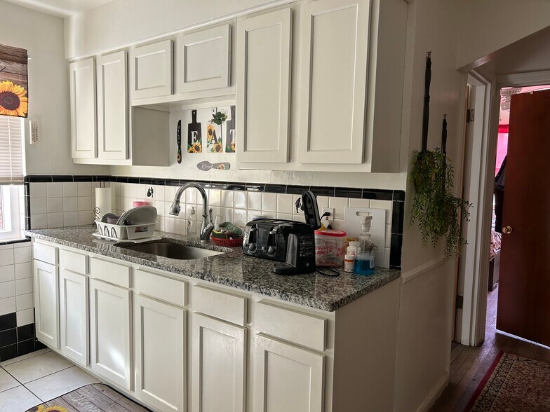 More Photos Of 3067 Glenmore Ave, Cincinnati Apartments For Sale