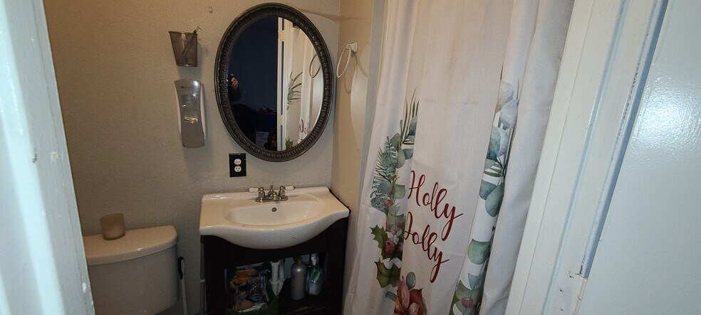 More Photos Of 2120 19th Ave, Forest Grove Office Residential For Sale