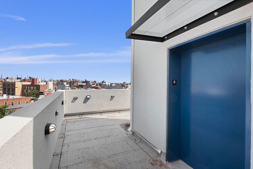 More Photos Of 463 Pulaski St, Brooklyn Medical For Lease