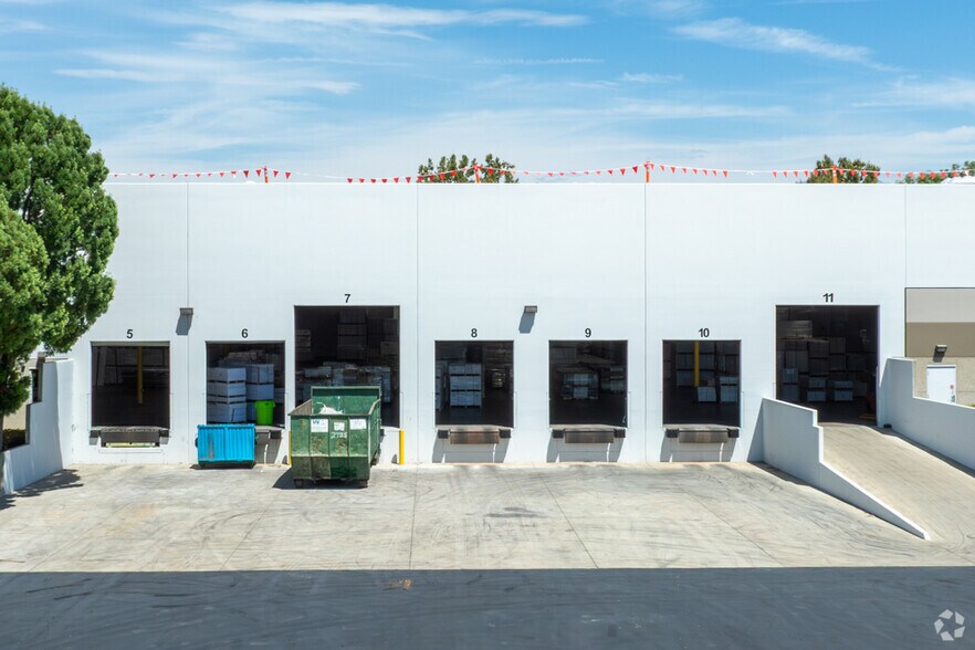 More Photos Of 13740-13760 Ramona Ave, Chino Warehouse For Lease