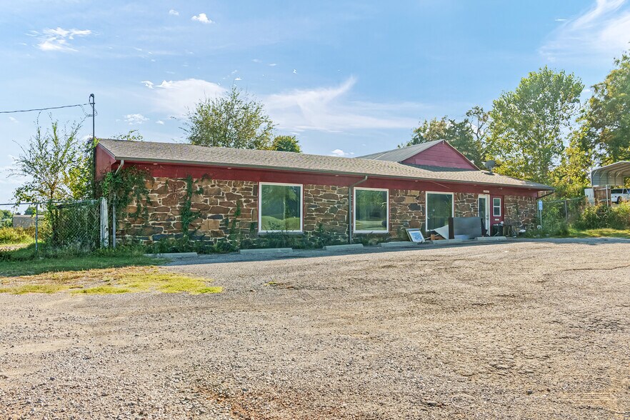 More Photos Of 11944 NE 23rd St, Choctaw Auto Repair For Sale